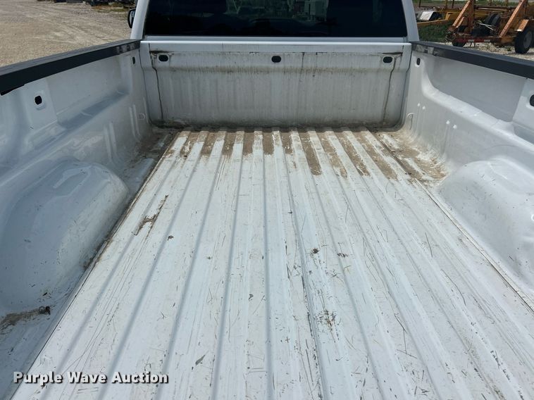 image for item EK8431 2017 Chevrolet Silverado 1500 pickup truck