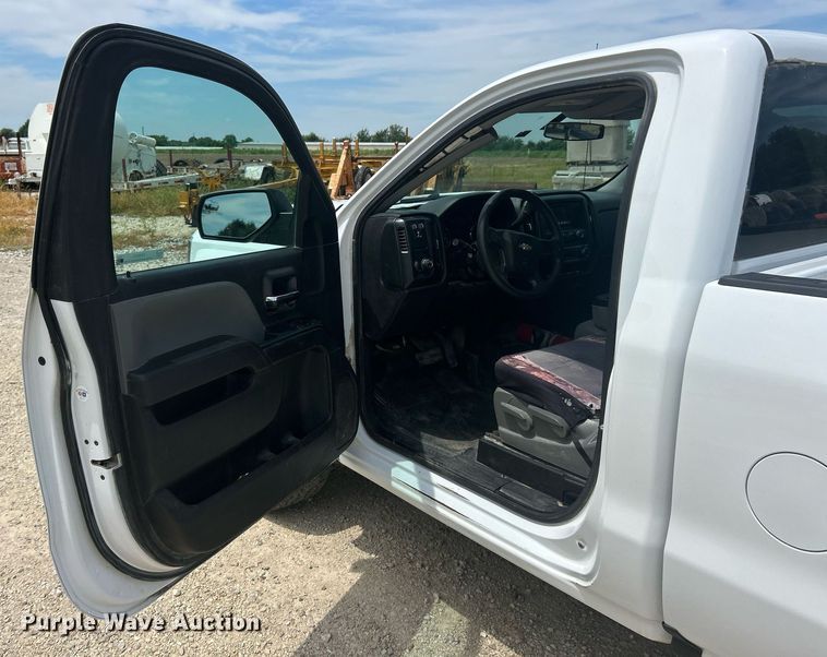 image for item EK8431 2017 Chevrolet Silverado 1500 pickup truck