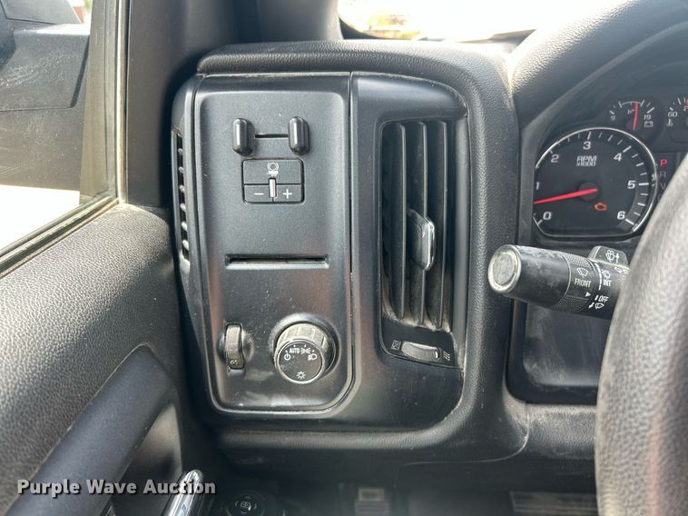 image for item EK8431 2017 Chevrolet Silverado 1500 pickup truck