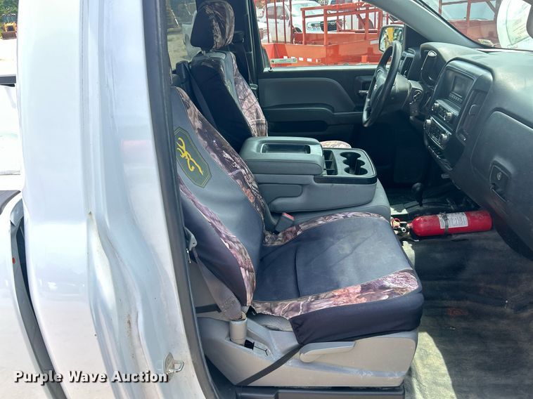 image for item EK8431 2017 Chevrolet Silverado 1500 pickup truck