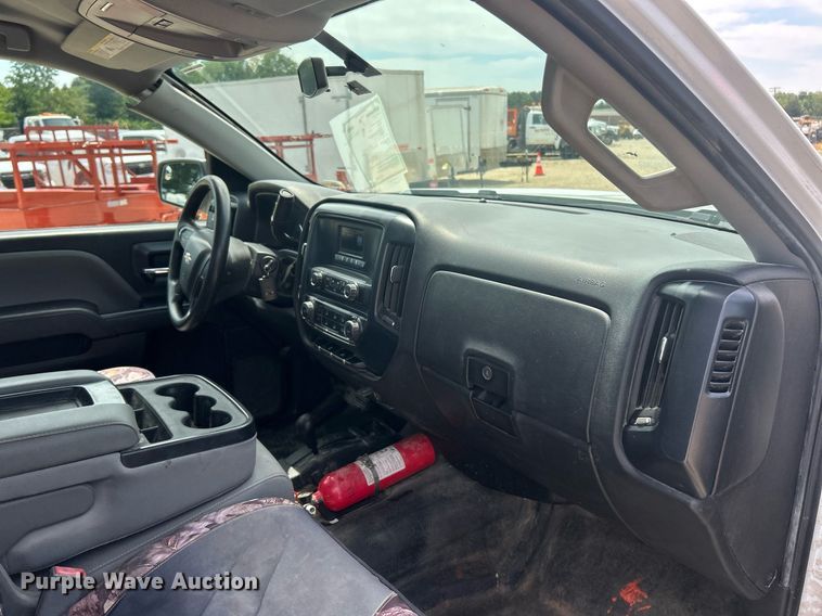 image for item EK8431 2017 Chevrolet Silverado 1500 pickup truck