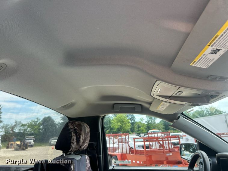 image for item EK8431 2017 Chevrolet Silverado 1500 pickup truck