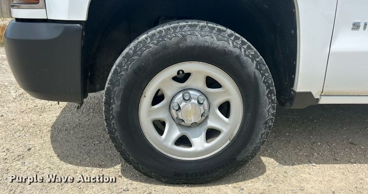 image for item EK8431 2017 Chevrolet Silverado 1500 pickup truck