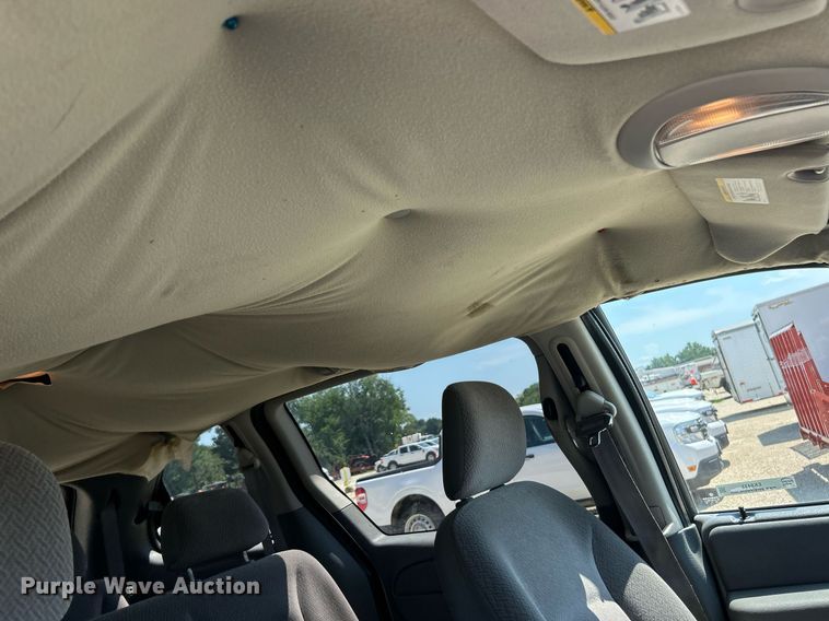 image for item EK8433 2007 Chrysler Town And Country van