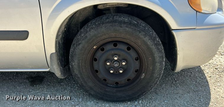 image for item EK8433 2007 Chrysler Town And Country van