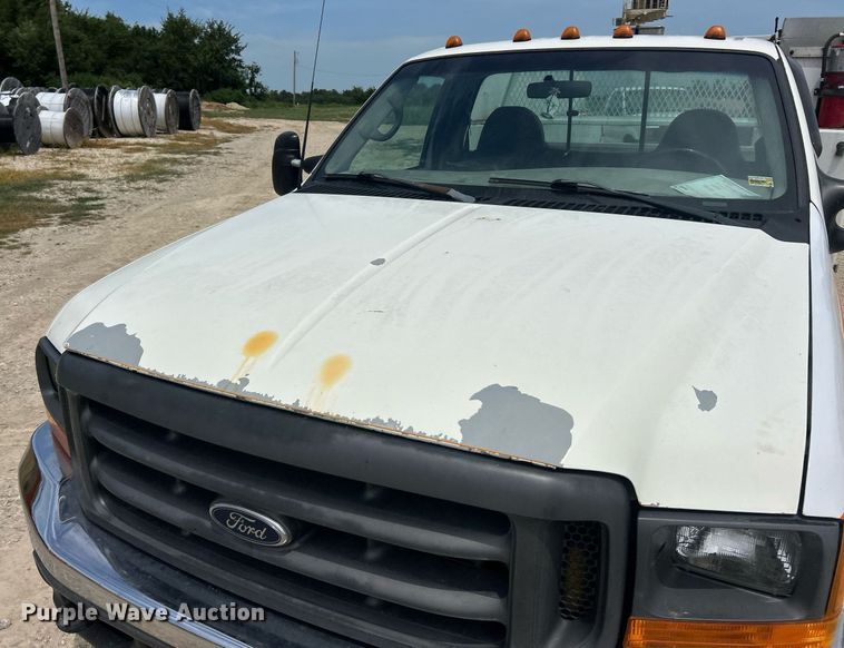 image for item EK8441 1999 Ford F550 Super Duty XL utility / service truck