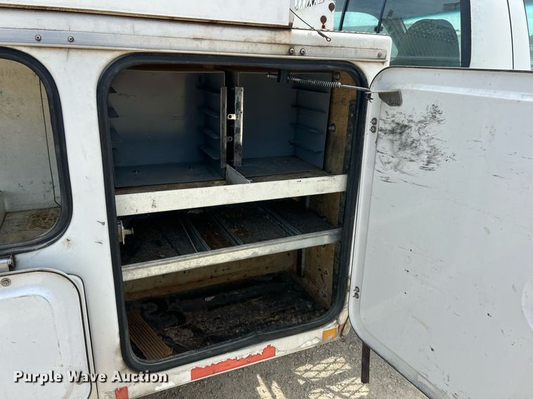 image for item EK8441 1999 Ford F550 Super Duty XL utility / service truck