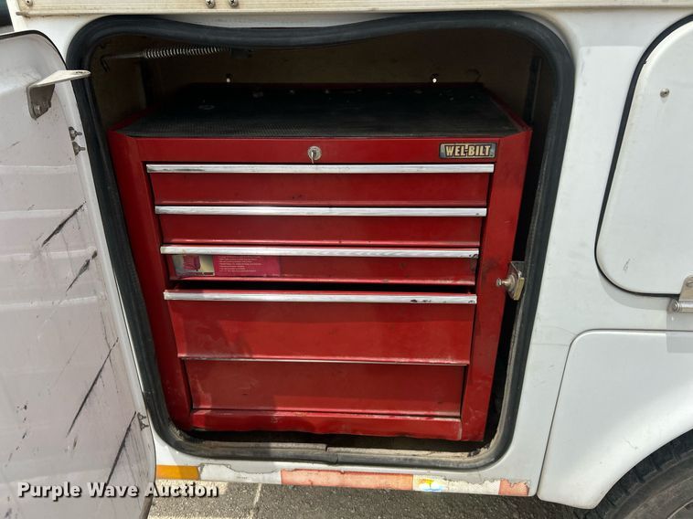 image for item EK8441 1999 Ford F550 Super Duty XL utility / service truck