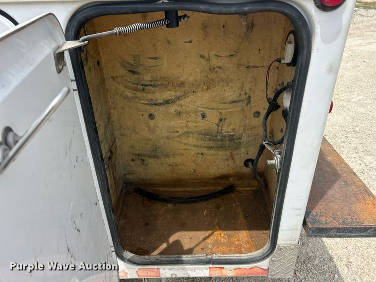 image for item EK8441 1999 Ford F550 Super Duty XL utility / service truck