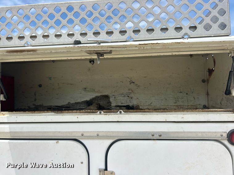 image for item EK8441 1999 Ford F550 Super Duty XL utility / service truck