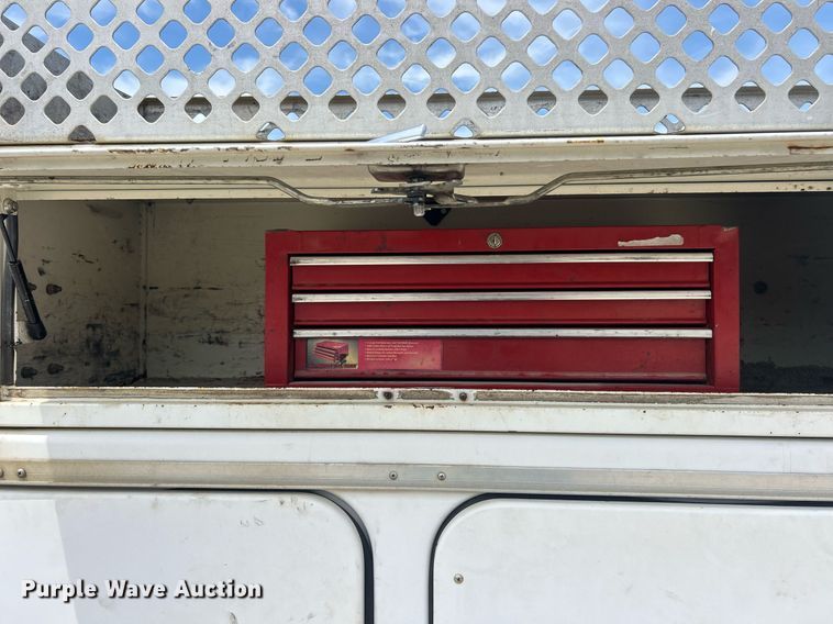 image for item EK8441 1999 Ford F550 Super Duty XL utility / service truck