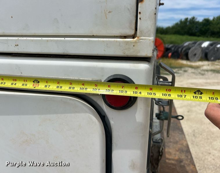 image for item EK8441 1999 Ford F550 Super Duty XL utility / service truck