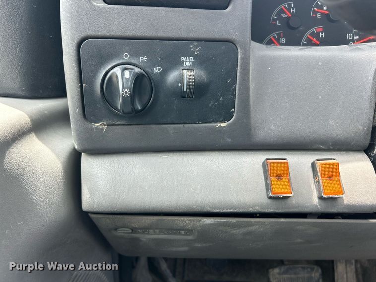 image for item EK8441 1999 Ford F550 Super Duty XL utility / service truck