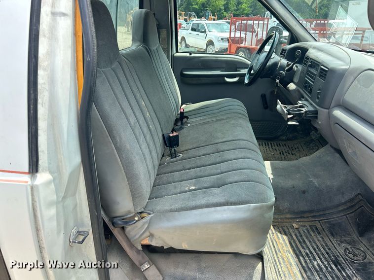 image for item EK8441 1999 Ford F550 Super Duty XL utility / service truck