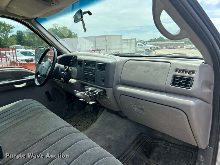 image for item EK8441 1999 Ford F550 Super Duty XL utility / service truck