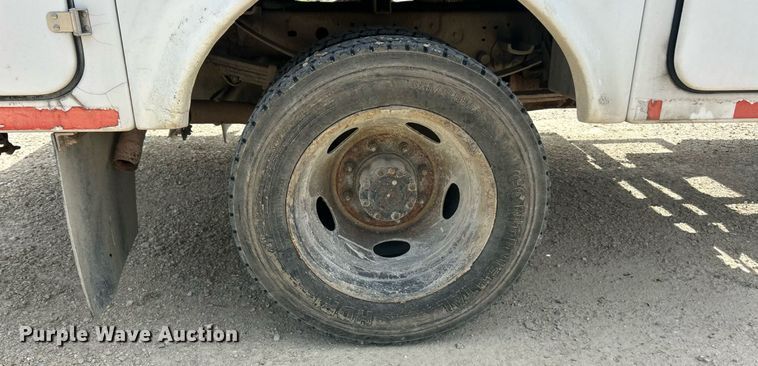 image for item EK8441 1999 Ford F550 Super Duty XL utility / service truck