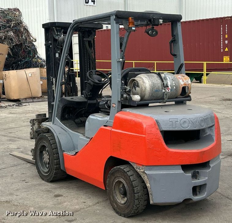 image for item EK8442 Toyota 8FGU30 forklift