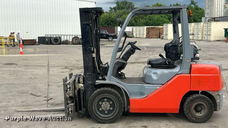 image for item EK8442 Toyota 8FGU30 forklift