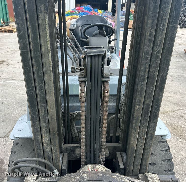 image for item EK8442 Toyota 8FGU30 forklift