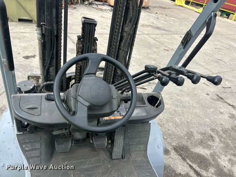 image for item EK8442 Toyota 8FGU30 forklift