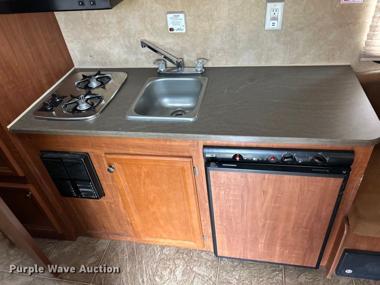 image for item EK8447 2012 Jayco Jay Flight Swift SLX camper