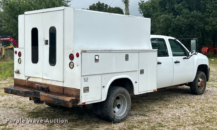 image for item EK8448 2009 Chevrolet Silverado 3500HD  Crew Cab utility bed pickup truck