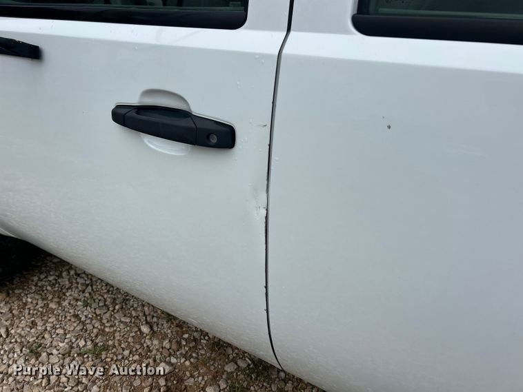 image for item EK8448 2009 Chevrolet Silverado 3500HD  Crew Cab utility bed pickup truck