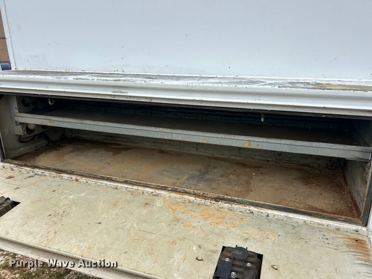 image for item EK8448 2009 Chevrolet Silverado 3500HD  Crew Cab utility bed pickup truck