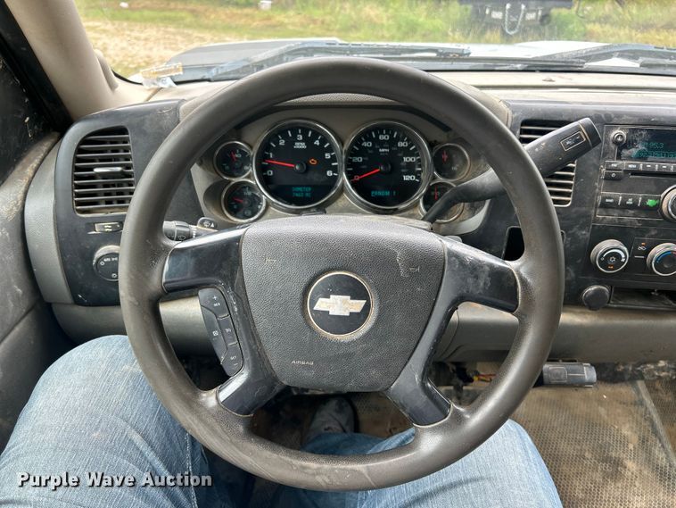 image for item EK8448 2009 Chevrolet Silverado 3500HD  Crew Cab utility bed pickup truck