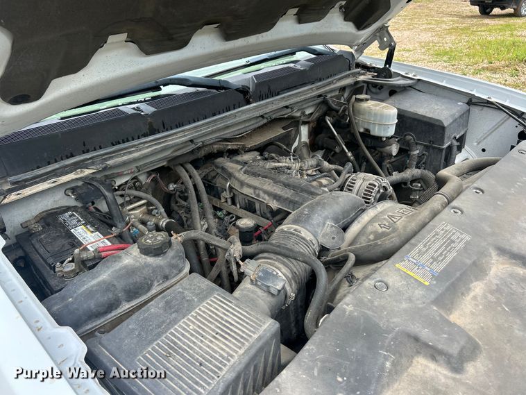 image for item EK8448 2009 Chevrolet Silverado 3500HD  Crew Cab utility bed pickup truck