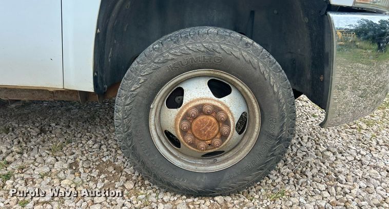 image for item EK8448 2009 Chevrolet Silverado 3500HD  Crew Cab utility bed pickup truck