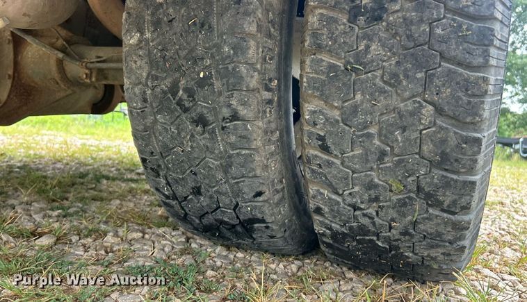 image for item EK8448 2009 Chevrolet Silverado 3500HD  Crew Cab utility bed pickup truck