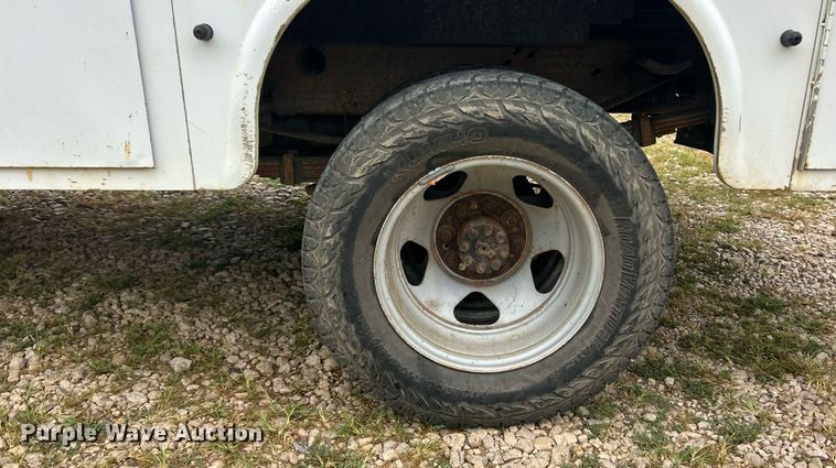 image for item EK8448 2009 Chevrolet Silverado 3500HD  Crew Cab utility bed pickup truck