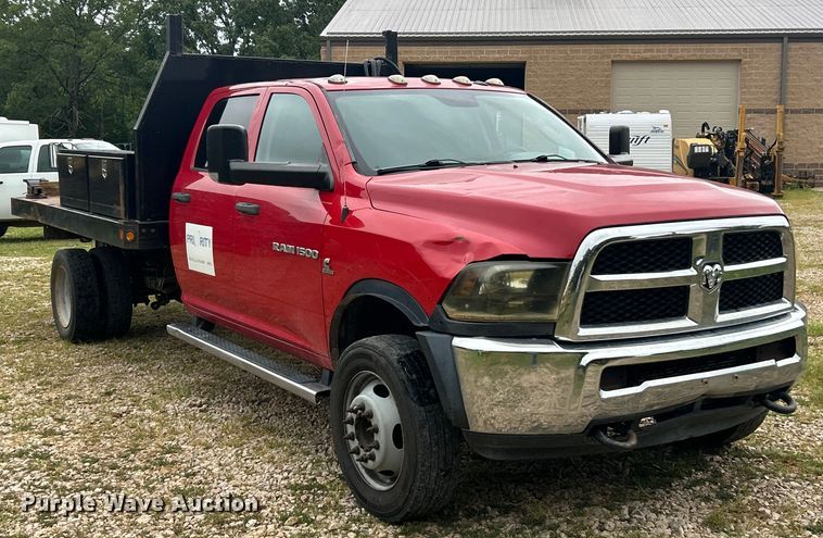 image for item EK8449 2017 Dodge Ram 5500 Crew Cab flatbed truck