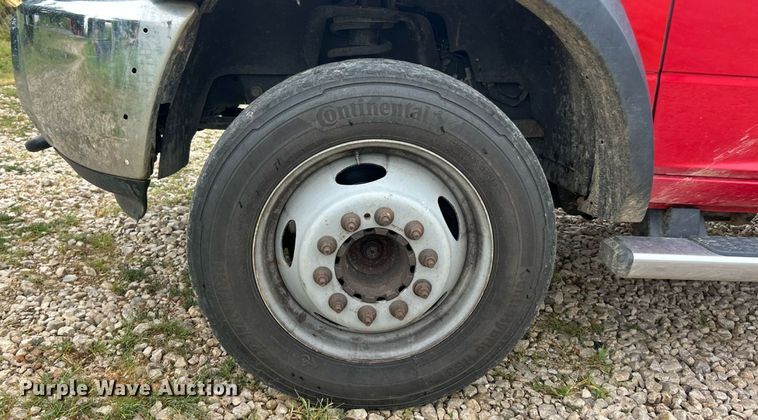 image for item EK8449 2017 Dodge Ram 5500 Crew Cab flatbed truck