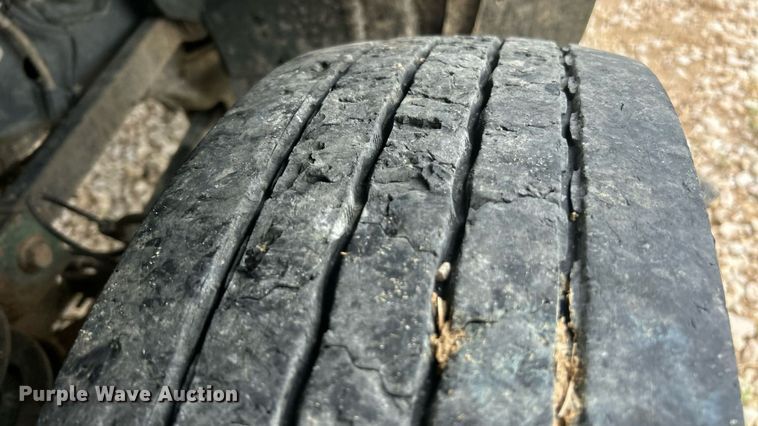 image for item EK8449 2017 Dodge Ram 5500 Crew Cab flatbed truck