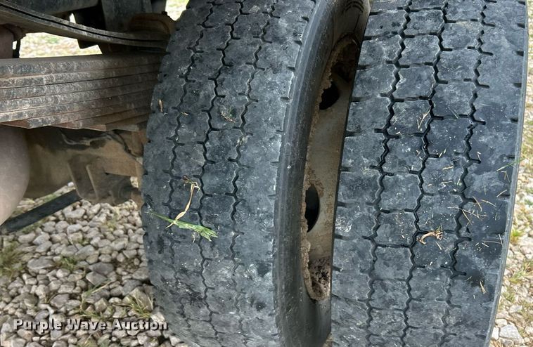 image for item EK8449 2017 Dodge Ram 5500 Crew Cab flatbed truck