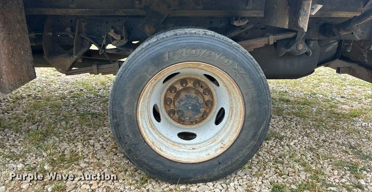 image for item EK8449 2017 Dodge Ram 5500 Crew Cab flatbed truck