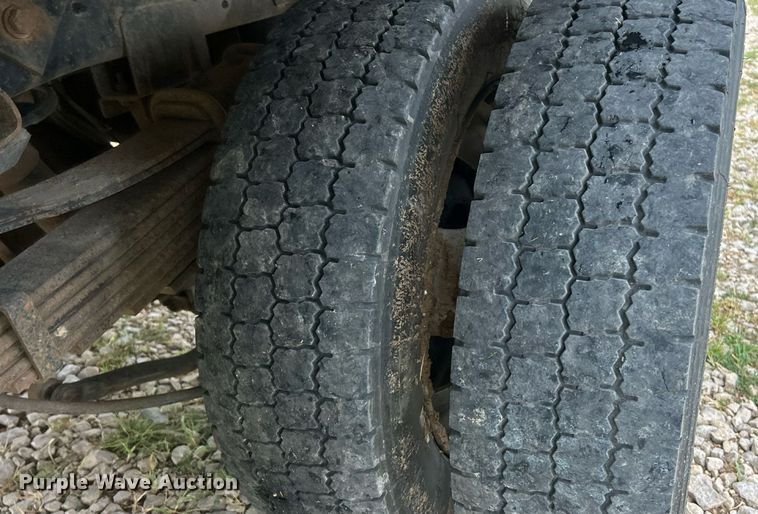 image for item EK8449 2017 Dodge Ram 5500 Crew Cab flatbed truck