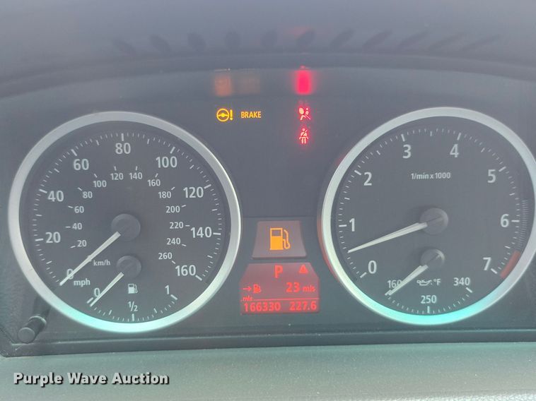 image for item EK8451 2005 BMW 645Ci convertible