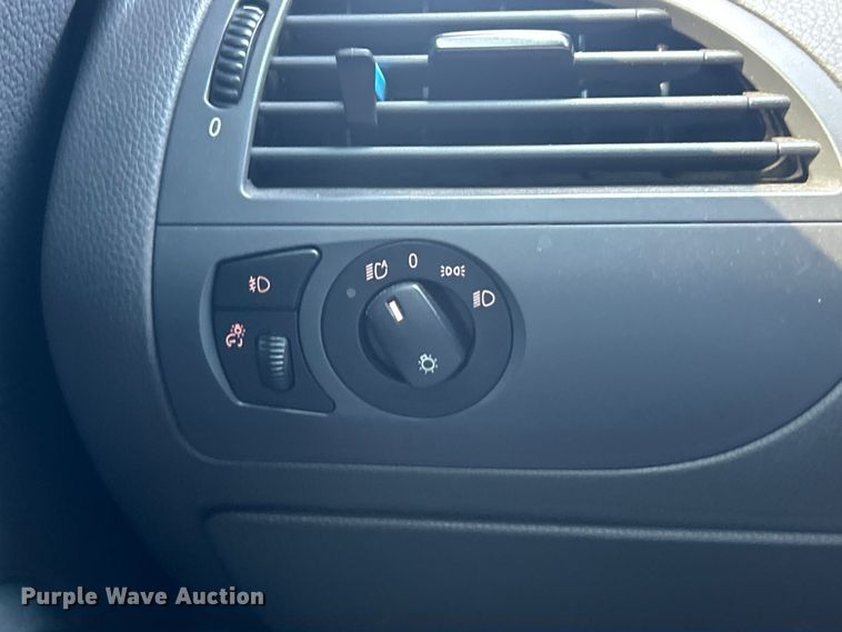 image for item EK8451 2005 BMW 645Ci convertible