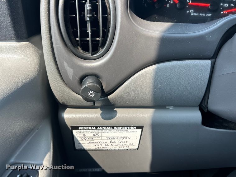 image for item EK8453 2007 Ford E450 Super Duty emergency response vehicle