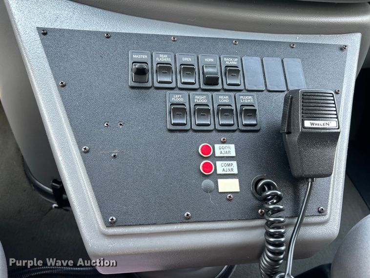 image for item EK8453 2007 Ford E450 Super Duty emergency response vehicle