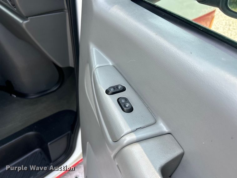 image for item EK8453 2007 Ford E450 Super Duty emergency response vehicle