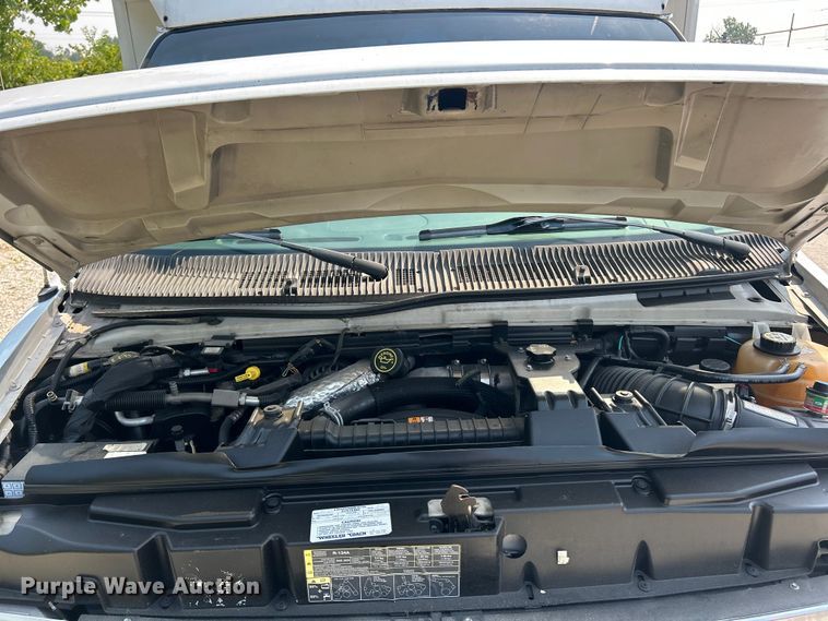 image for item EK8453 2007 Ford E450 Super Duty emergency response vehicle