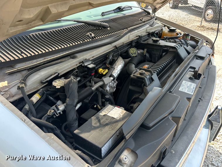 image for item EK8453 2007 Ford E450 Super Duty emergency response vehicle