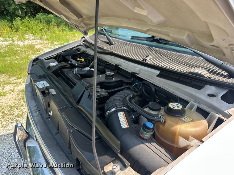 image for item EK8453 2007 Ford E450 Super Duty emergency response vehicle