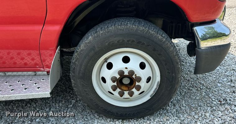 image for item EK8453 2007 Ford E450 Super Duty emergency response vehicle