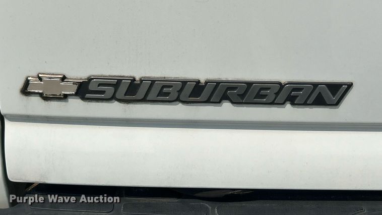 image for item EK8454 2005 Chevrolet Suburban 2500 SUV