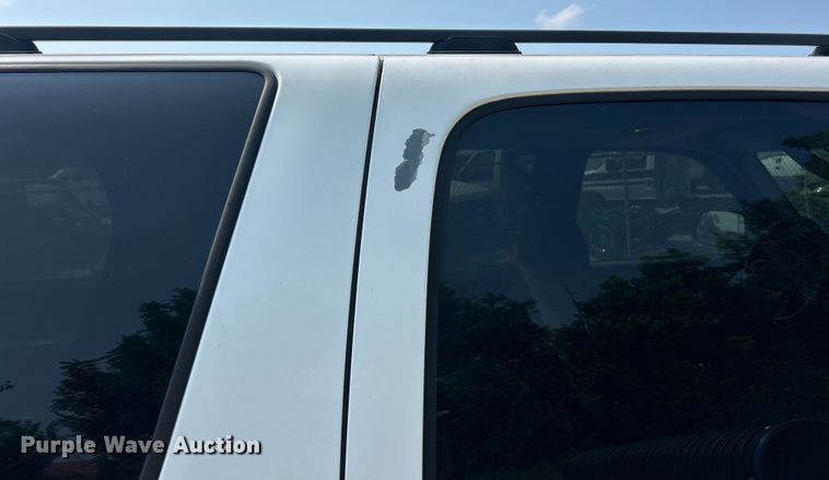 image for item EK8454 2005 Chevrolet Suburban 2500 SUV